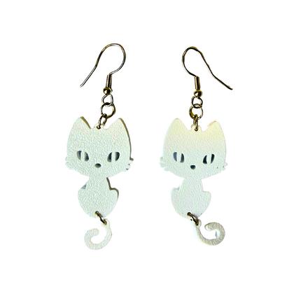 Beyaz Kedi Halkalı Kuyruklu küpe K2004