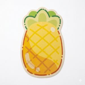 Duvara Yapışan Kedi Tırmalama Ananas