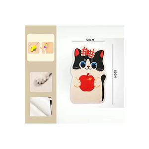Duvara Yapışan Kedi Tırmalama Elma Kedi
